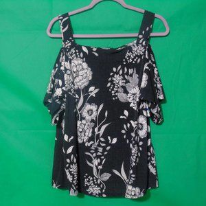 Inc International Black floral top size XL